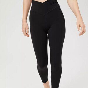 OFFLINE By Aerie Real Me High Waisted Crossover Black Legging Size Small